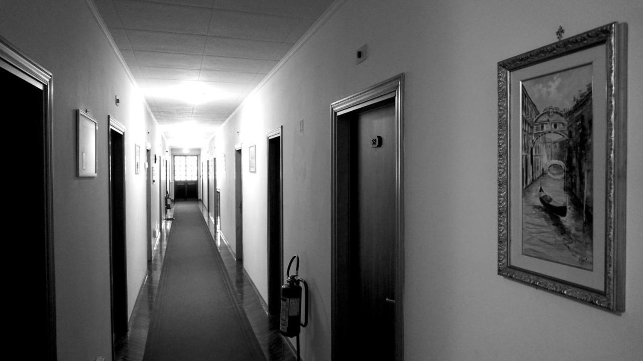Hotel La Torretta Asís Exterior foto